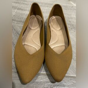 Old Navy Tan Women's Flats